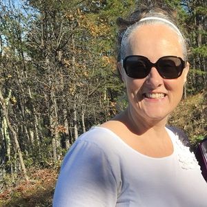 Meet your Posher, Lynette